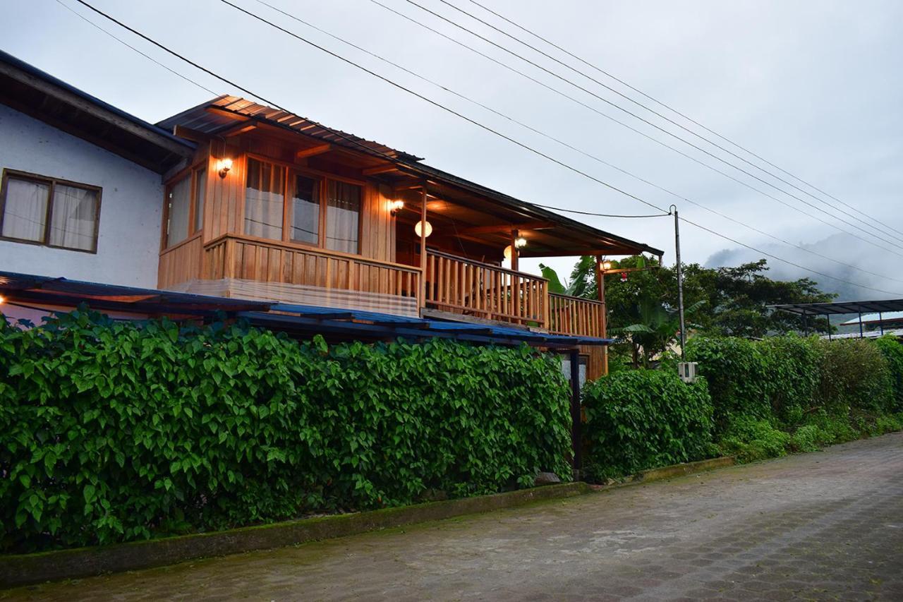 Hostal Los Farolitos Mindo Extérieur photo